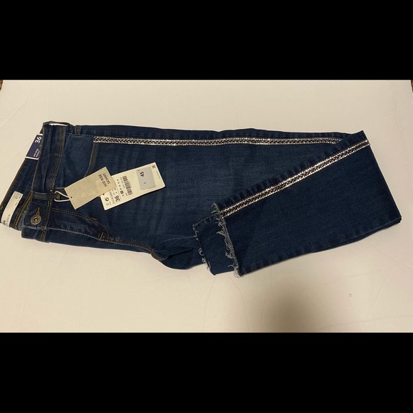 *NOT FOR SALE/SOLD* Zara Rhinestone Jeans BNWT Mid Rise skinny - Picture 3 of 6
